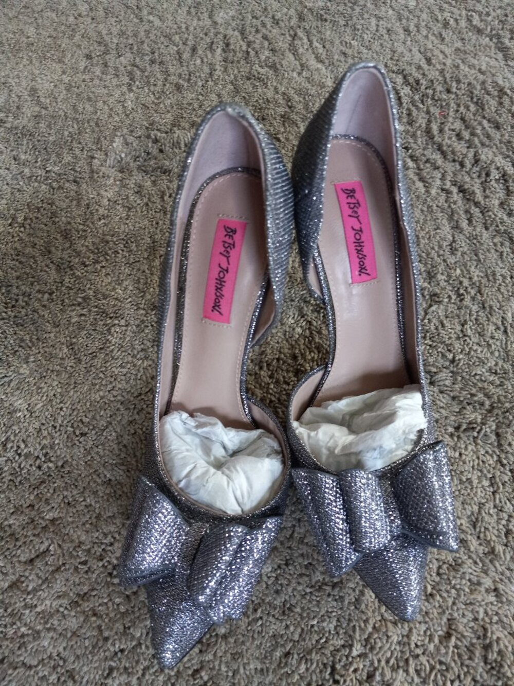 Betsey Johnson Silver Glitter Pointed Toe Bow Heels